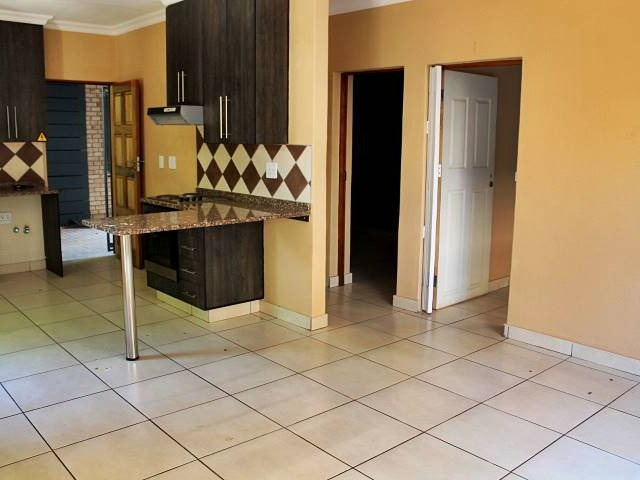 To Let 2 Bedroom Property for Rent in Die Bult North West